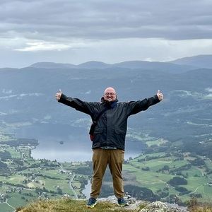 Meet your Posher, Eric